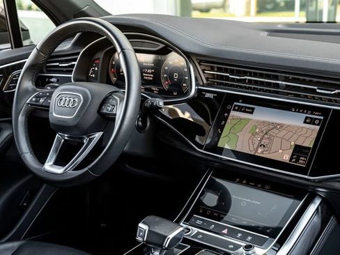 Used 2023 Audi Q7 2.0T Premium Plus w/ Premium Plus Package AWD/4WD image 40