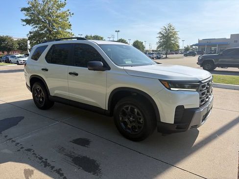 New 2026 Honda Pilot TrailSport image 7