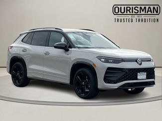 New 2026 Volkswagen Tiguan SE R-Line AWD/4WD video 1