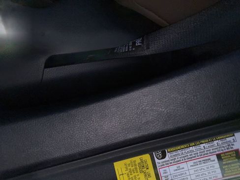 Certified 2025 Lexus ES 300h w/ Premium Package image 15