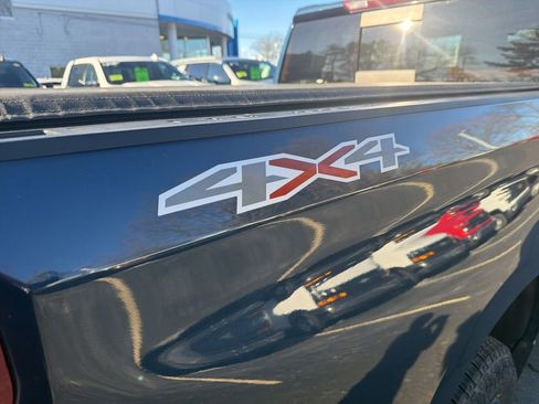 Certified 2019 Chevrolet Silverado 1500 LT w/ All-Star Edition image 40