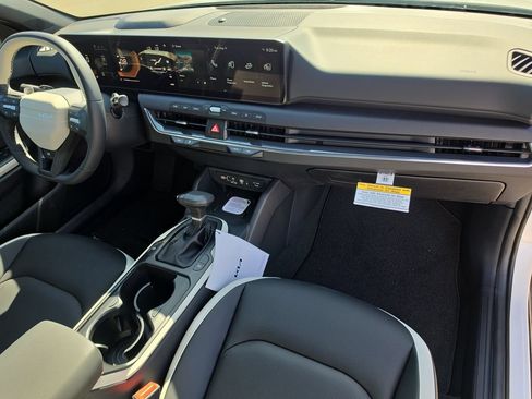 New 2026 Kia K4 GT-Line FWD image 11