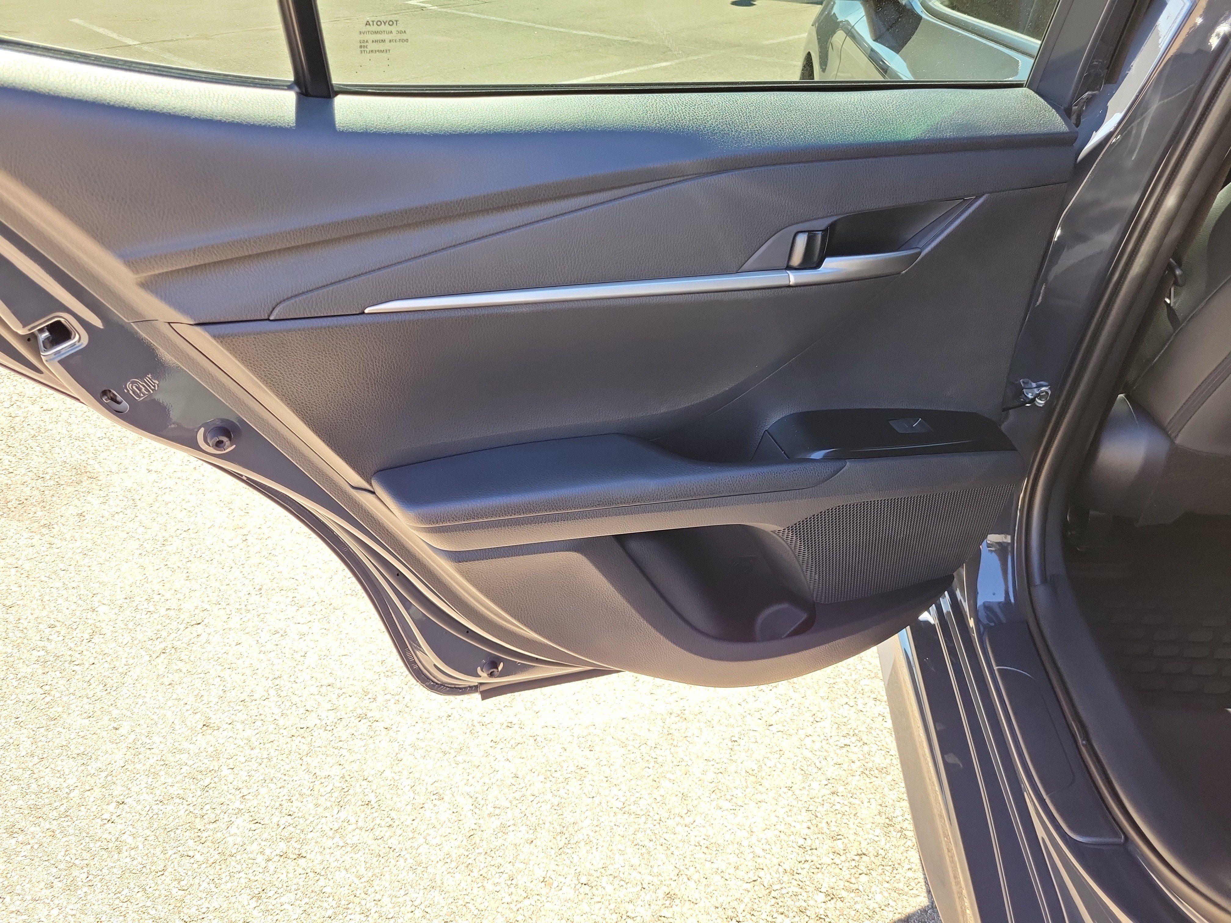 Used 2026 Toyota Camry SE FWD image 13