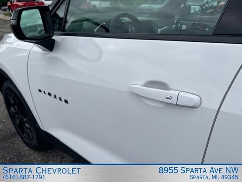 Used 2020 Chevrolet Blazer LT FWD image 10