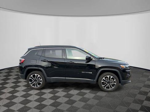 Used 2024 Jeep Compass Limited w/ Sun and Sound Group AWD/4WD image 8