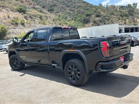 New 2025 GMC Sierra 2500 AT4 w/ AT4 Premium Plus Package image 3