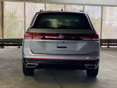 New 2026 Volkswagen Atlas SE image 4