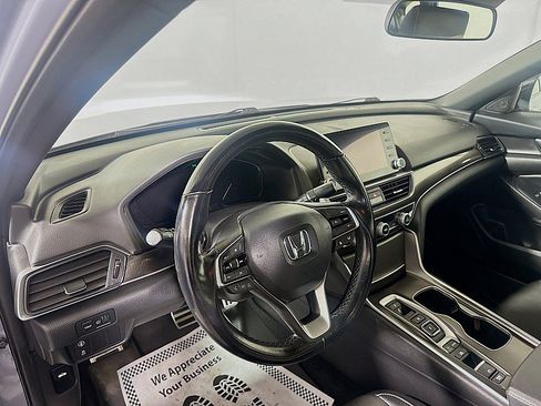Used 2022 Honda Accord Sport image 9