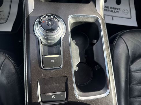 Used 2018 Ford Fusion SE w/ Fusion SE Technology Package image 23