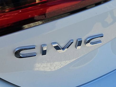 Used 2025 Honda Civic Sport image 35