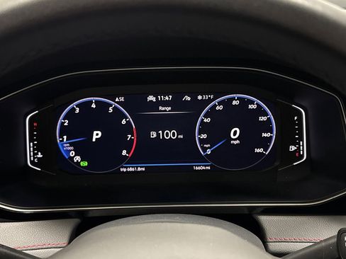 Used 2025 Volkswagen Jetta GLI Autobahn image 17