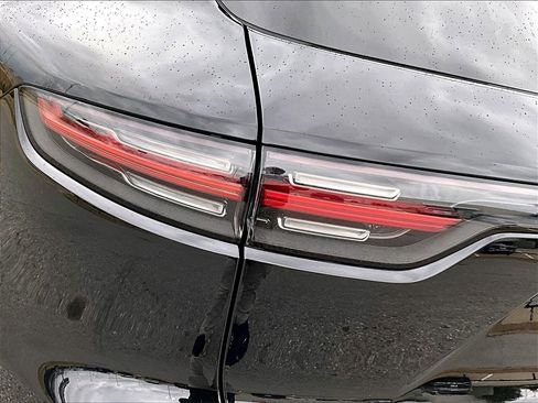 Used 2023 Porsche Cayenne image 21