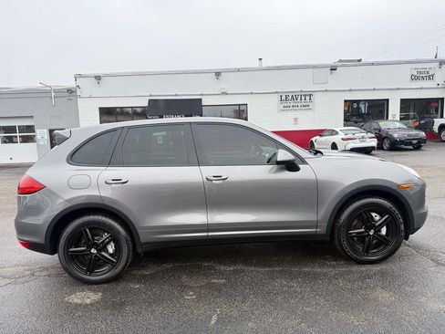 Used 2013 Porsche Cayenne S image 12