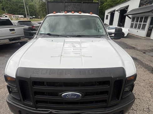 Used 2008 Ford F350 2WD Crew Cab DRW Super Duty image 8