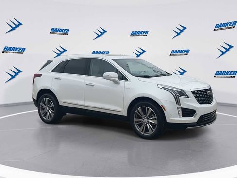 New 2026 Cadillac XT5 Premium Luxury image 2