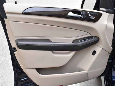 Used 2018 Mercedes-Benz GLE 350 image 15