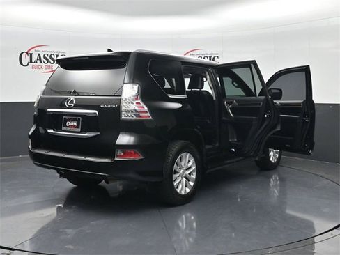 Used 2016 Lexus GX 460 image 36