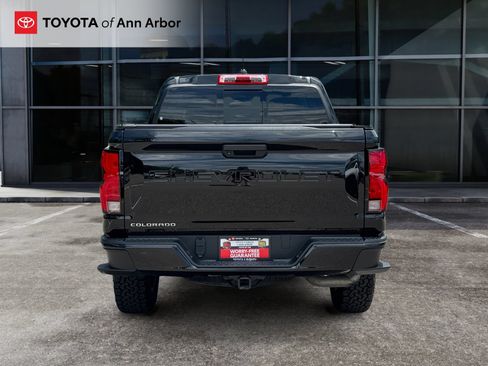 Used 2023 Chevrolet Colorado Z71 w/ Advanced Trailering Package AWD/4WD image 10