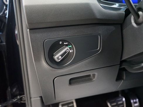 Used 2022 Volkswagen Tiguan SE R-Line AWD/4WD image 29