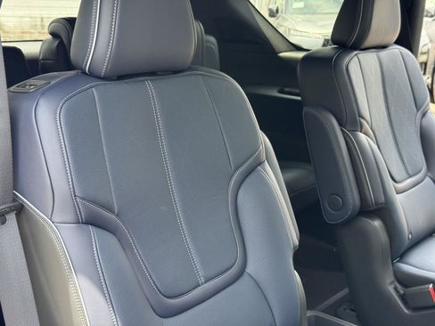 New 2026 INFINITI QX80 4WD image 19