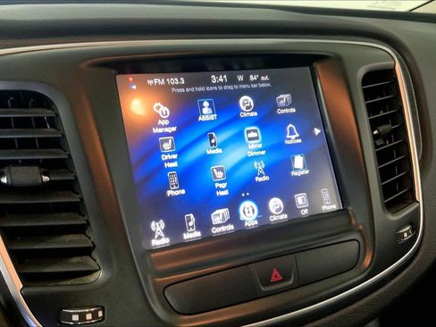 Used 2017 Chrysler 200 Limited Platinum w/ Mopar Interior Package FWD image 6
