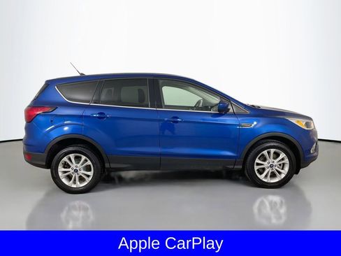 Used 2019 Ford Escape SE image 10
