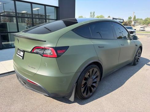 Used 2022 Tesla Model Y Performance AWD/4WD image 10