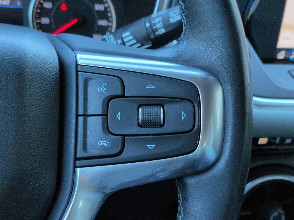 Used 2019 Chevrolet Blazer LT w/ Sound & Technology Package FWD image 27