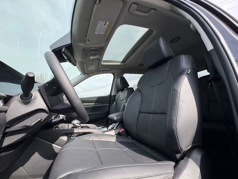 New 2025 Kia Telluride EX w/ EX Captain's Chair Package image 14