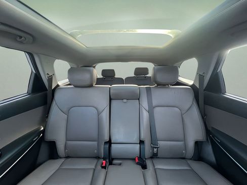 Used 2018 Hyundai Santa Fe SE w/ SE Ultimate Tech Package 03 image 12