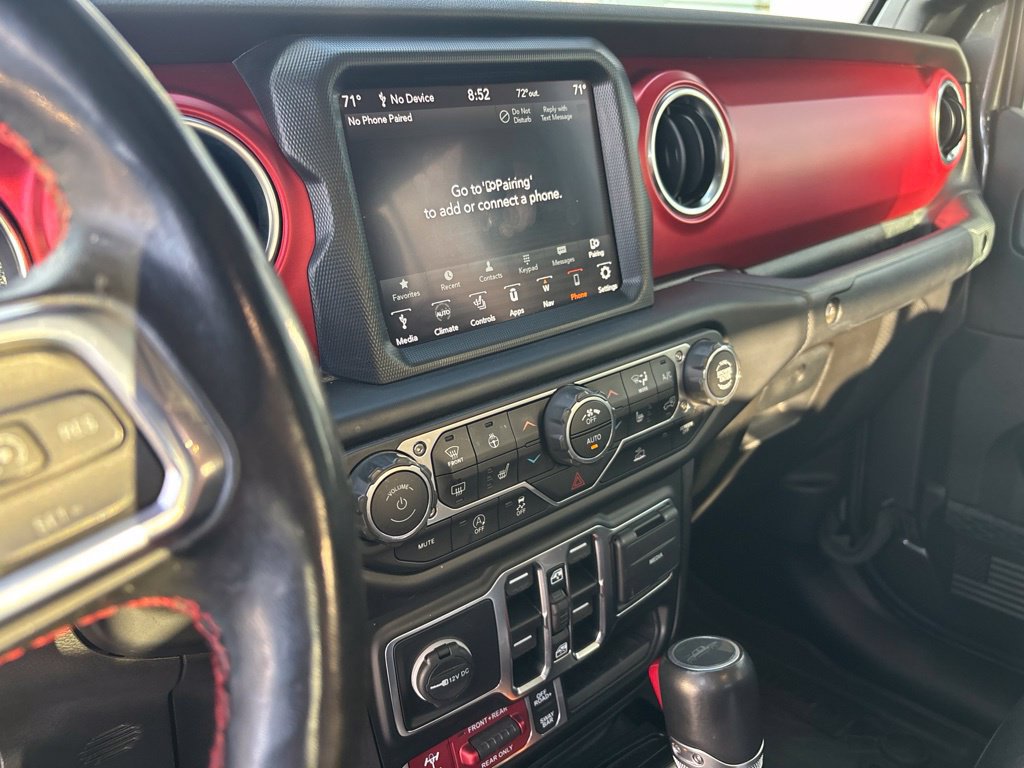 Used 2022 Jeep Gladiator Rubicon w/ Cold Weather Group AWD/4WD image 5