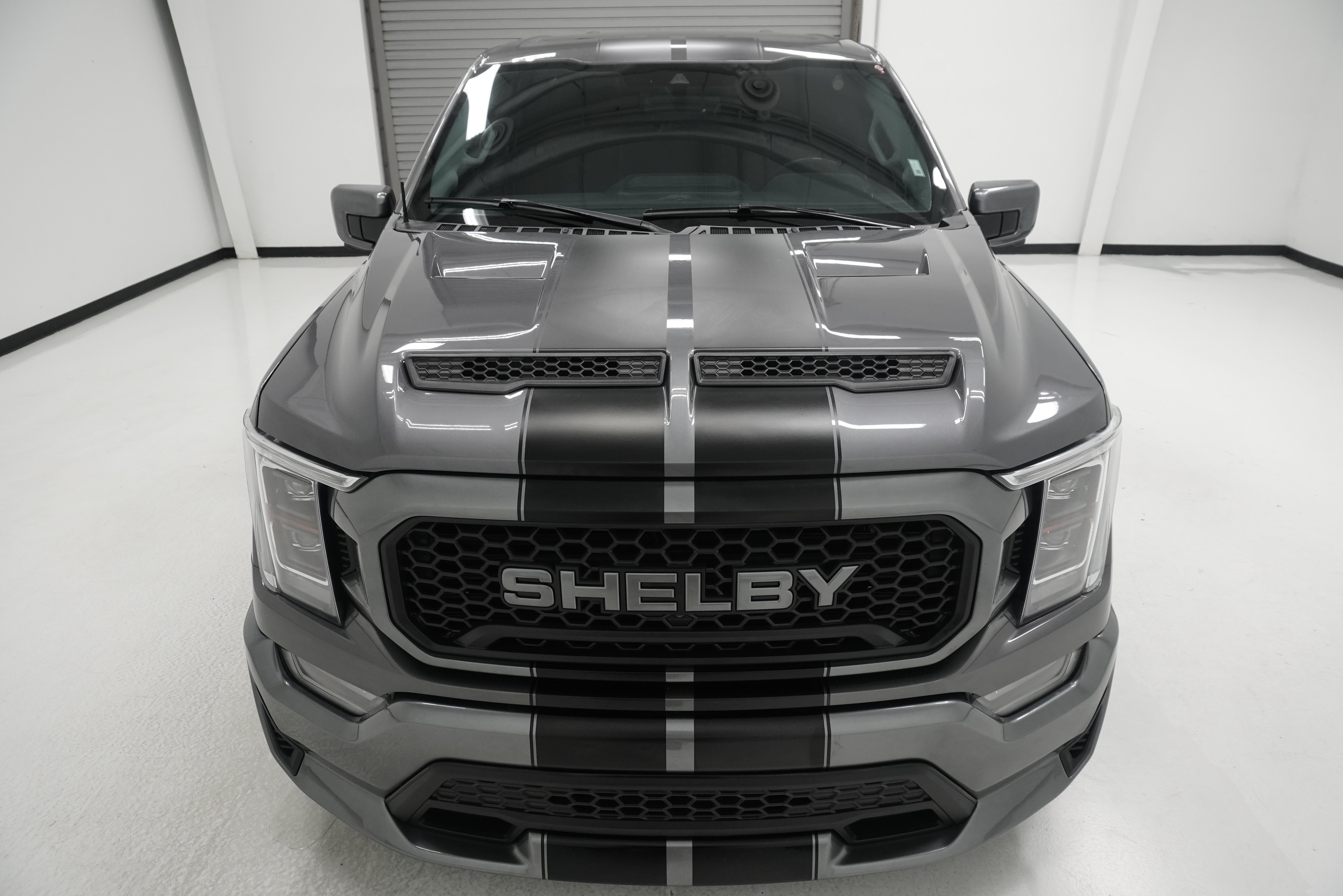 Used 2021 Ford F150 Lariat w/ Equipment Group 502A High AWD/4WD image 2
