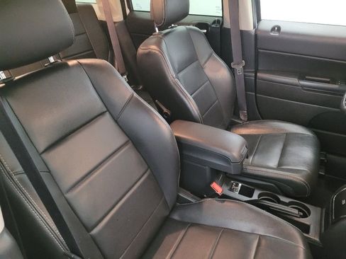 Used 2016 Jeep Patriot High Altitude image 21