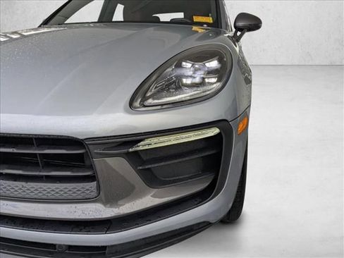 Used 2023 Porsche Macan Turbo image 13
