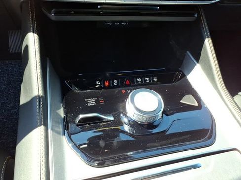 New 2026 Jeep Grand Wagoneer 4WD image 10