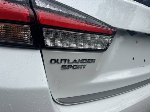 Used 2020 Mitsubishi Outlander Sport ES FWD image 8