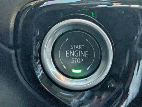 Used 2025 Chevrolet Silverado 2500 LTZ w/ LTZ Convenience Package image 27