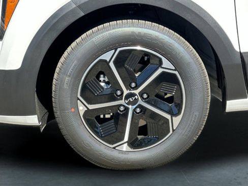 New 2026 Kia Niro LX FWD image 23