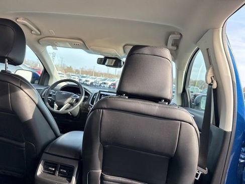 Certified 2024 Ford Edge SEL w/ Convenience Package image 30