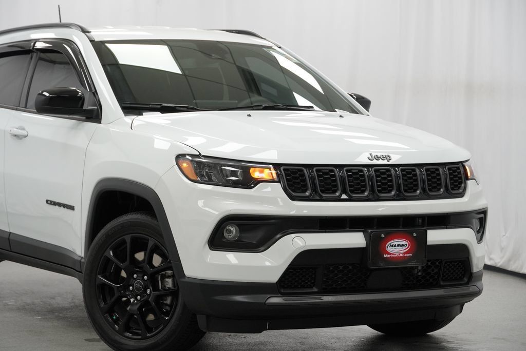 Certified 2025 Jeep Compass Latitude w/ Altitude Special Edition AWD/4WD image 8