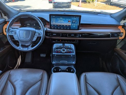 Used 2022 Lincoln Nautilus Reserve image 15