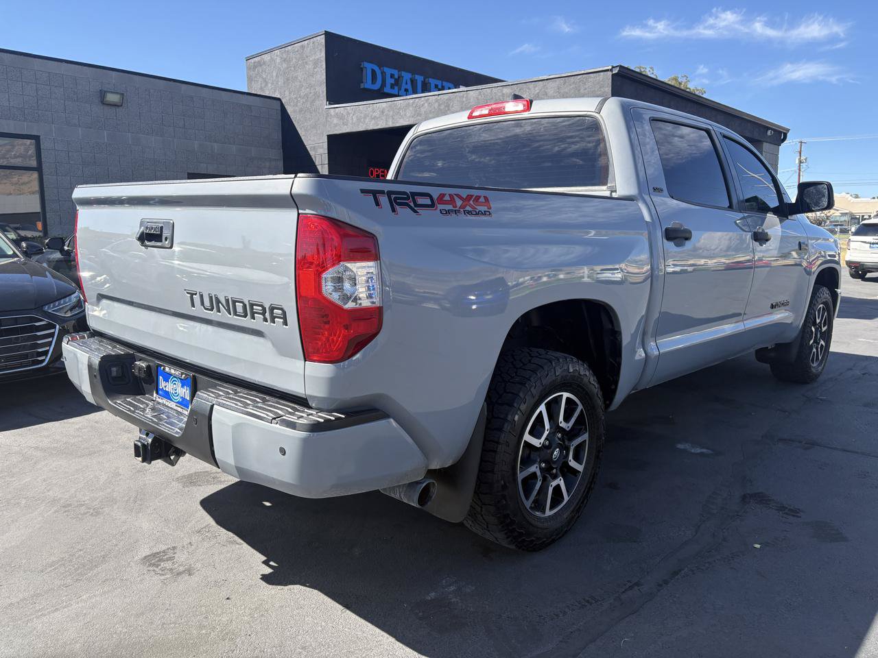Used 2020 Toyota Tundra SR5 w/ TRD Off-Road Package AWD/4WD image 5