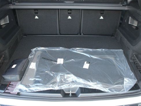 Used 2026 Mercedes-Benz GLB 250 image 29