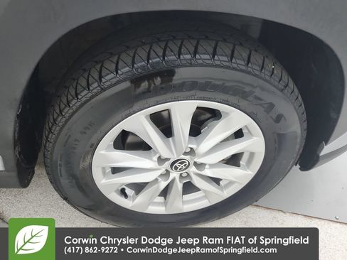 Used 2022 Toyota Corolla Cross LE FWD image 32