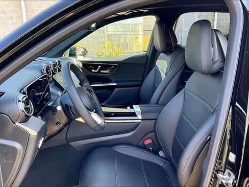 Used 2026 Mercedes-Benz GLC 300 4MATIC image 27