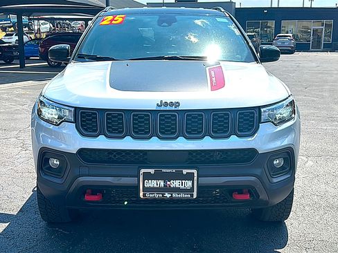 Used 2025 Jeep Compass Trailhawk AWD/4WD image 11