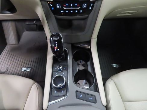 Certified 2023 Cadillac XT6 Premium Luxury w/ Technology Package FWD image 24