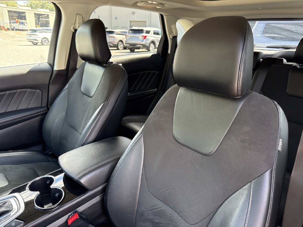 Used 2018 Ford Edge Sport w/ Equipment Group 401A AWD/4WD image 21