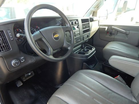Used 2020 Chevrolet Express 2500 image 16