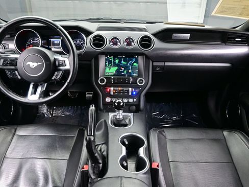 Used 2019 Ford Mustang GT Premium w/ GT Performance Package RWD image 17